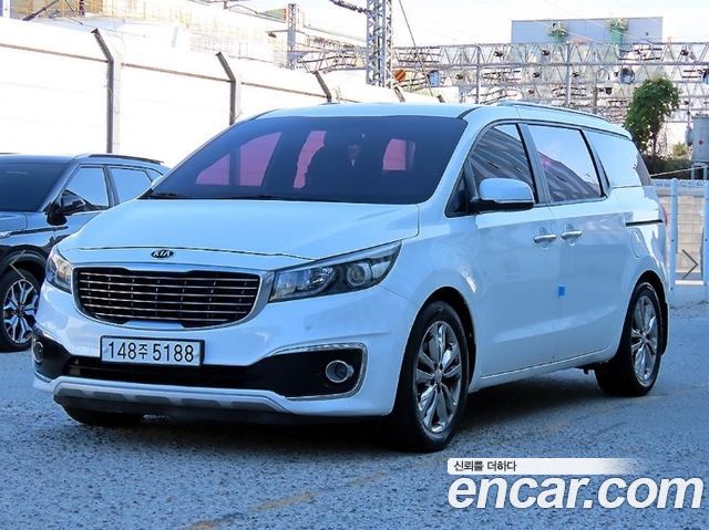 Kia Canival 2016 — photo 3