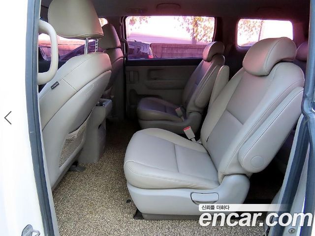 Kia Canival 2016 — photo 7