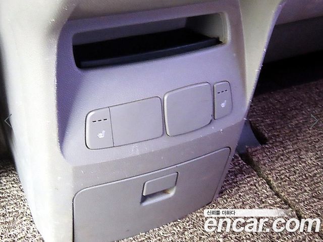 Kia Canival 2016 — photo 18