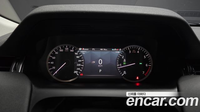 Land Rover Discovery Sport 2022 — photo 11