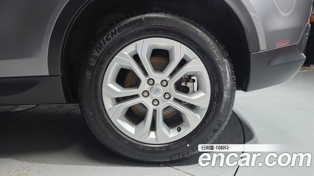 Land Rover Discovery Sport 2022 — photo 7