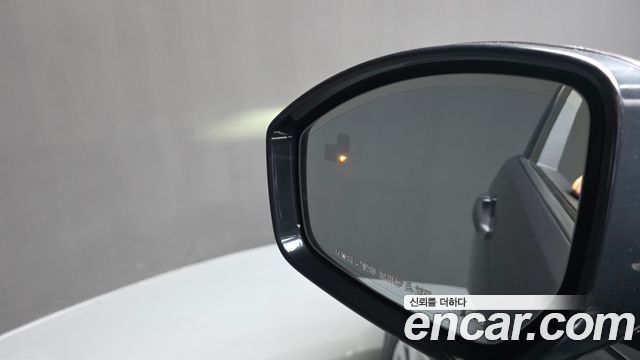 Land Rover Discovery Sport 2022 — photo 31