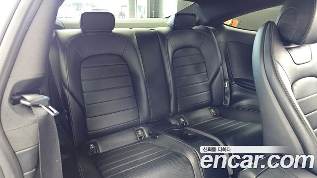 Mercedes-Benz C-Class 2016 — photo 12