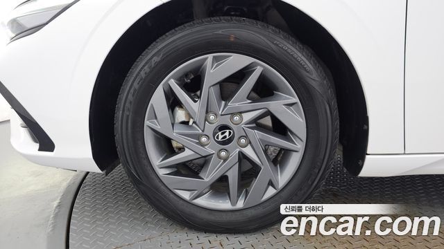 Hyundai AVANTE 2024 — photo 5