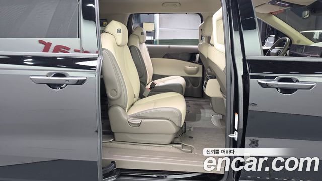 Kia Canival 2025 — photo 18