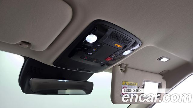 Kia Canival 2025 — photo 24
