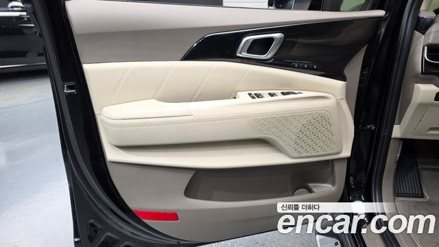 Kia Canival 2025 — photo 14