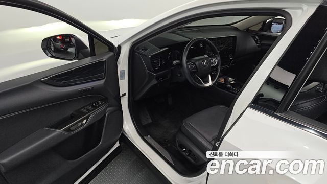 Lexus NX 2025 — photo 17