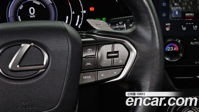 Lexus NX 2025 — photo 24
