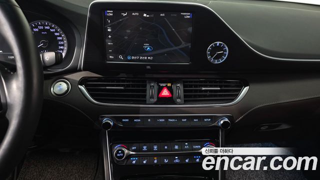 Hyundai Grandeur 2018 — photo 18
