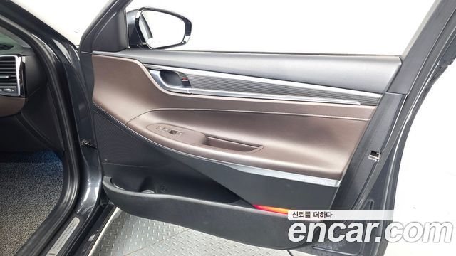 Hyundai Grandeur 2018 — photo 14
