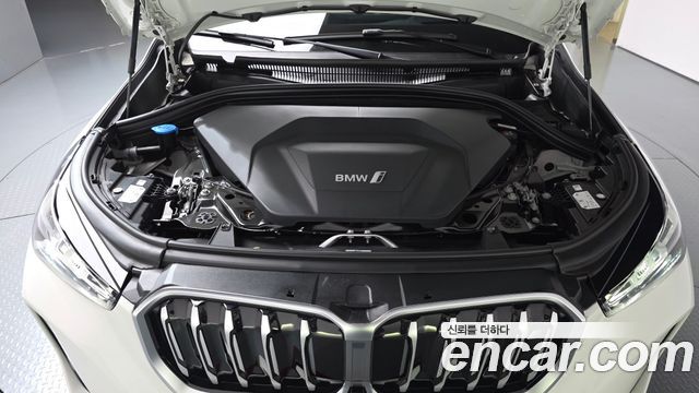 BMW iX1 2024 — photo 6