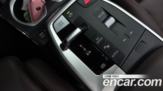 BMW iX1 2024 — photo 12