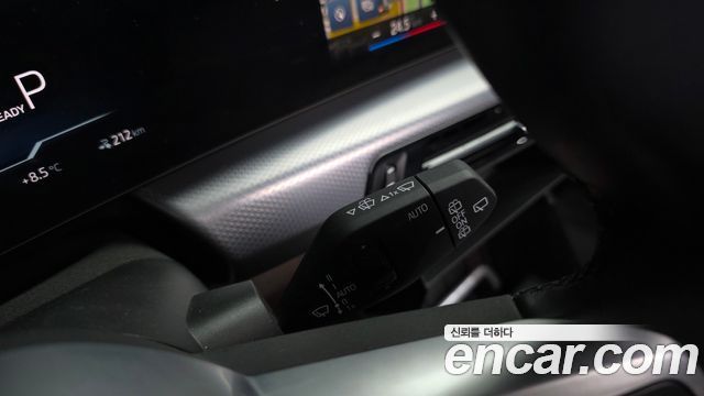 BMW iX1 2024 — photo 30