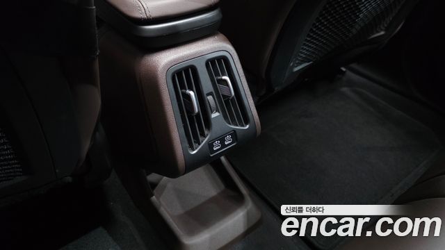 BMW iX1 2024 — photo 32