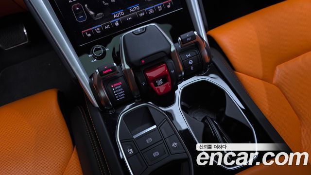 Lamborghini Urus 2020 — photo 9