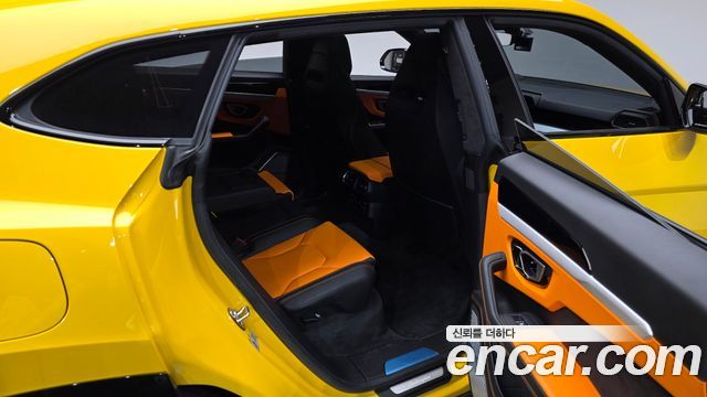 Lamborghini Urus 2020 — photo 12