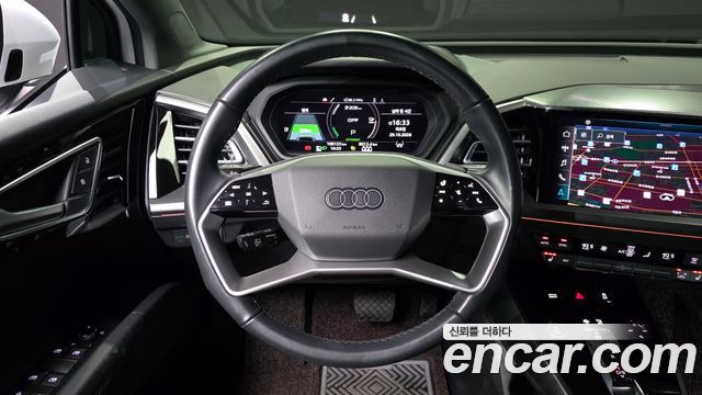 Audi Q4 e-tron 2022 — photo 13