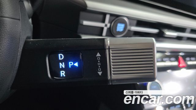 Hyundai Santafe 2025 — photo 9