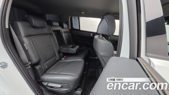 Hyundai Santafe 2025 — photo 18
