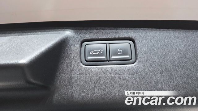 Hyundai Santafe 2025 — photo 20