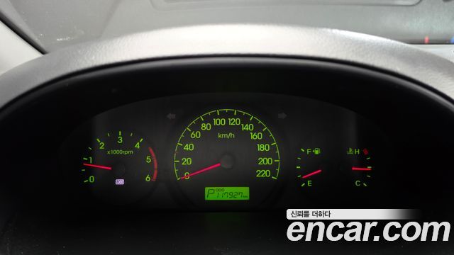 Hyundai Starex 2013 — photo 11