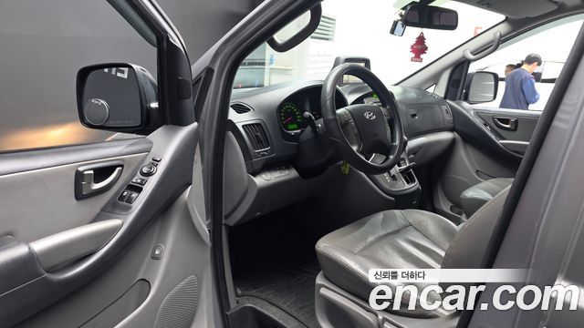 Hyundai Starex 2013 — photo 13