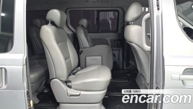 Hyundai Starex 2013 — photo 17