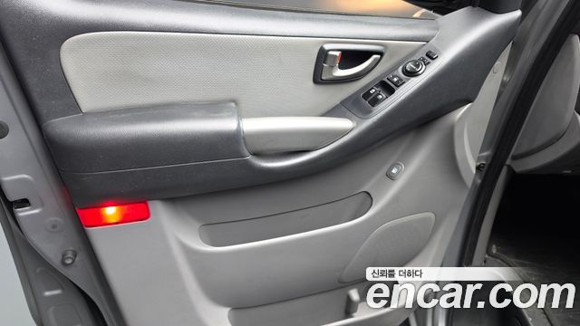 Hyundai Starex 2013 — photo 14
