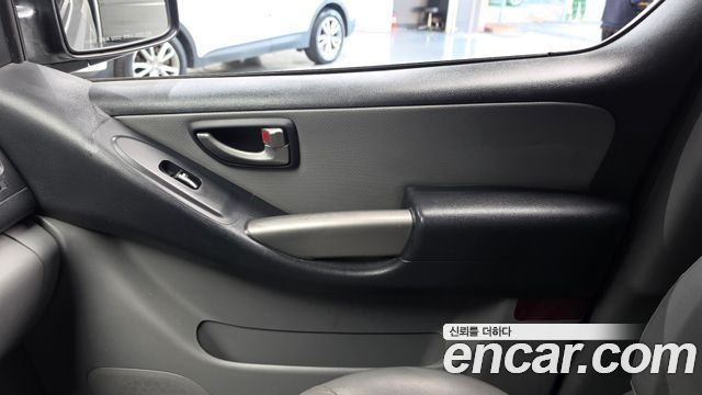 Hyundai Starex 2013 — photo 15