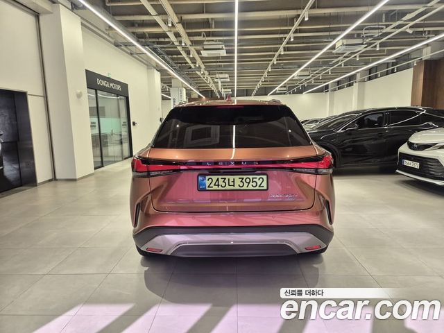 Lexus RX 2025 — photo 4