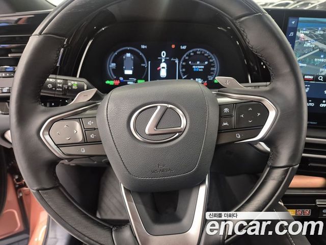Lexus RX 2025 — photo 14