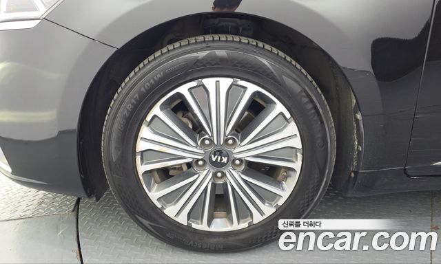 Kia K7 2018 — photo 5