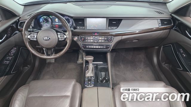 Kia K7 2018 — photo 10