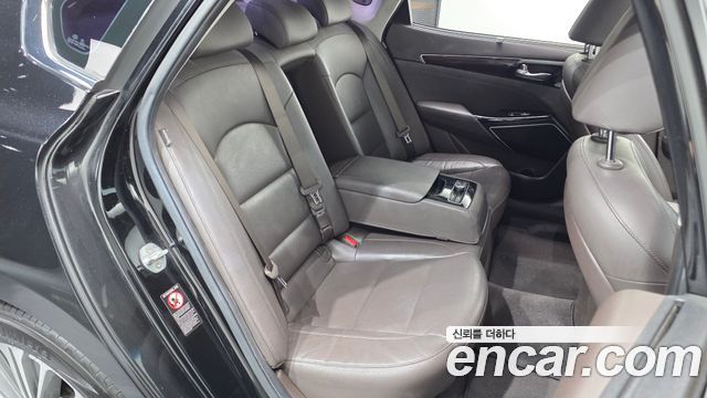 Kia K7 2018 — photo 18