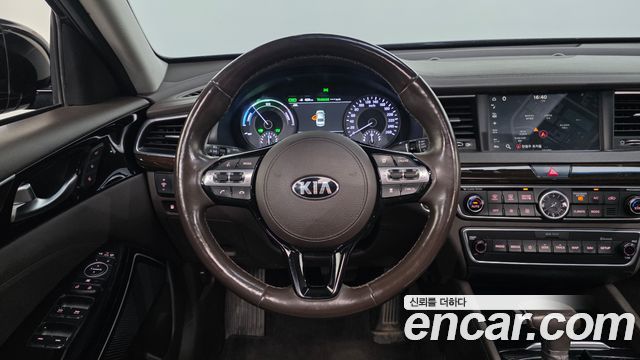 Kia K7 2018 — photo 20