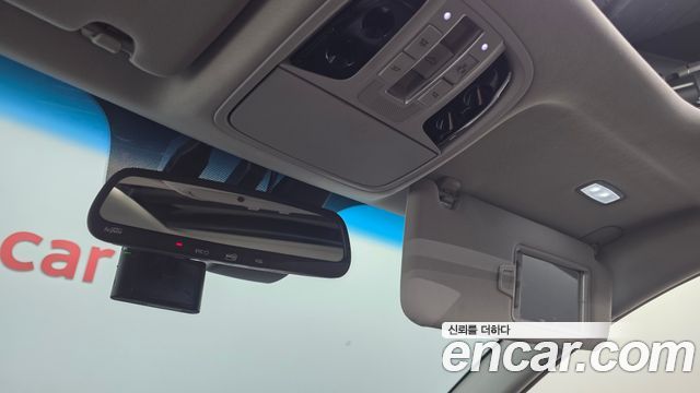Kia K7 2018 — photo 26