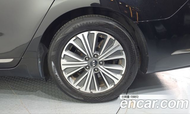 Kia K7 2018 — photo 7