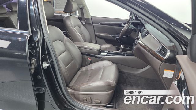 Kia K7 2018 — photo 16
