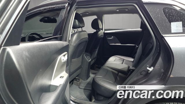 Kia Niro 2020 — photo 17
