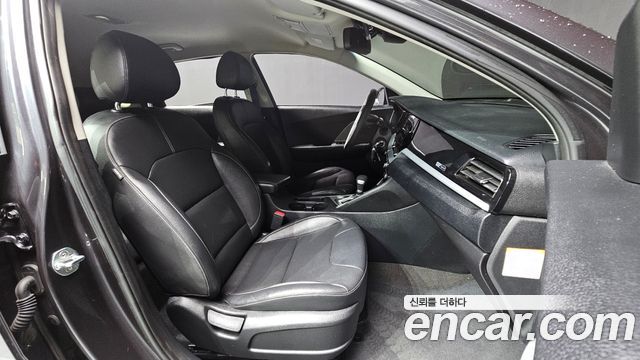 Kia Niro 2020 — photo 16