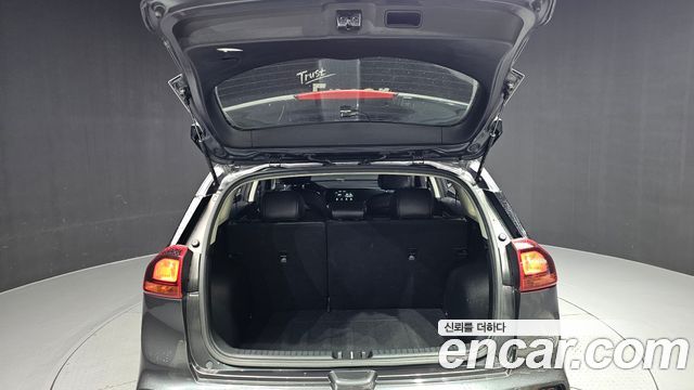 Kia Niro 2020 — photo 30