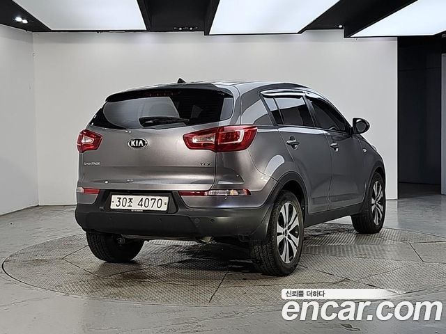 Kia Sportage 2013 — photo 4