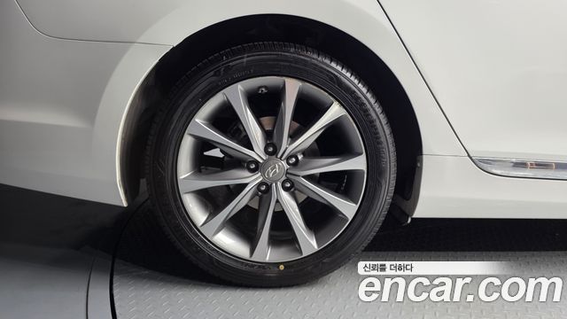 Hyundai Grandeur 2016 — photo 5