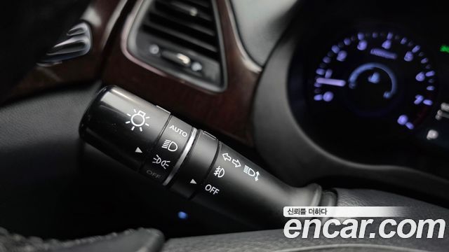 Hyundai Grandeur 2016 — photo 24