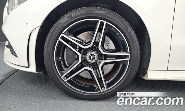 Mercedes-Benz CLA-Class 2020 — photo 5