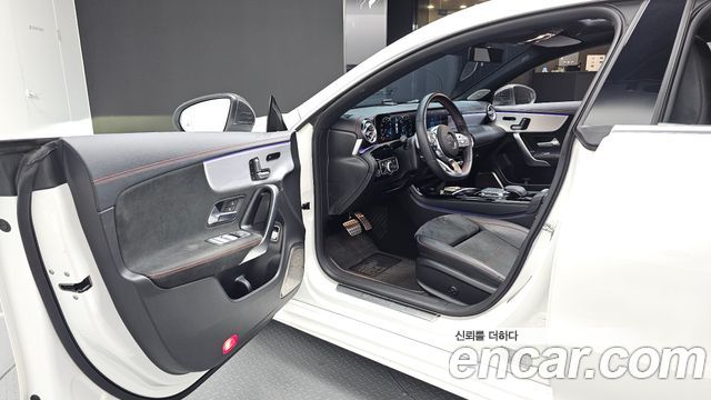 Mercedes-Benz CLA-Class 2020 — photo 13