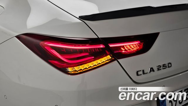 Mercedes-Benz CLA-Class 2020 — photo 9