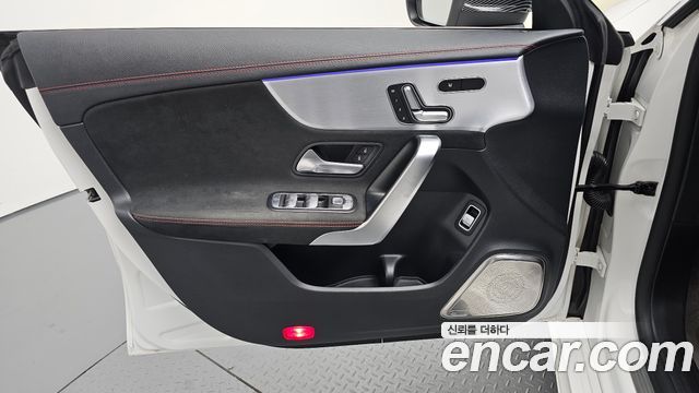 Mercedes-Benz CLA-Class 2020 — photo 14