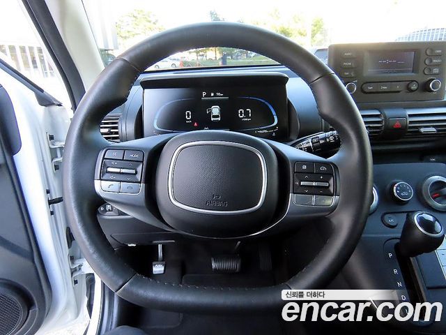 Hyundai Casper 2023 — photo 8